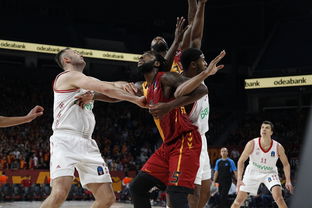 云开体育官网入口-拜仁慕尼黑门将神勇扑救,助球队守住胜利 第2张